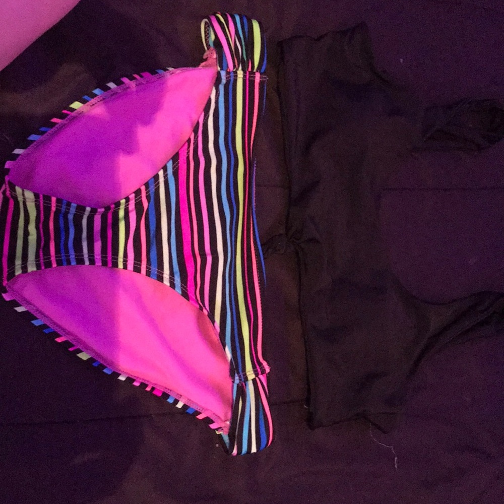 Women’s Striped Swim Bottoms